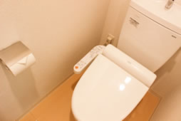 研修専用ルームのマンショントイレの写真